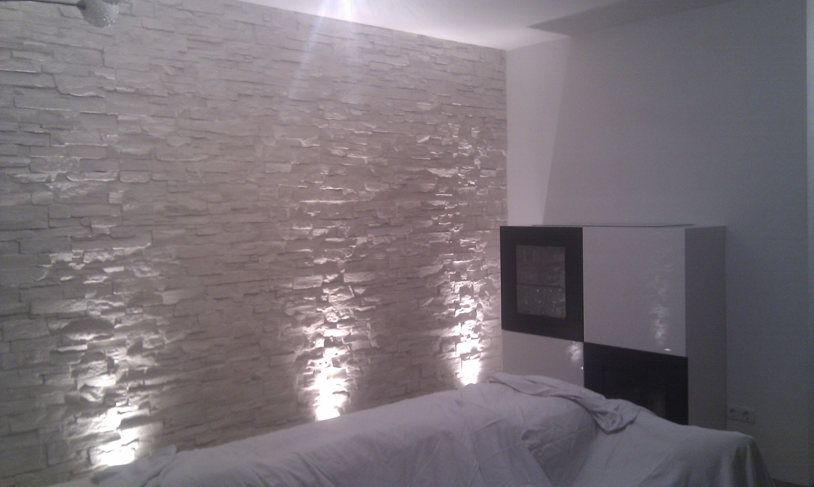 Wohnzimmer steinwand grau: beige steinwand stockfotos ...